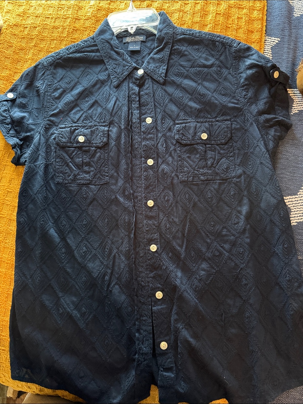 Lucky Brand Women’s Navy Textured Short-Sleeve Button-Down Shirt